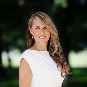 Meet your Posher, Desiree